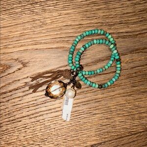 NWT! CANOE - three strand, Peruvian opal bracelet